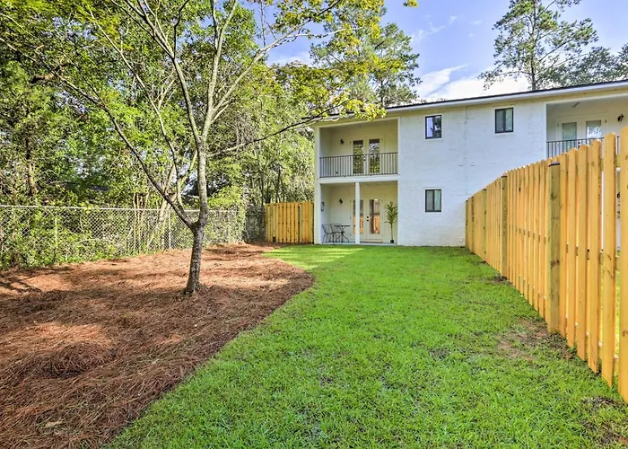 Pet-Friendly Tallahassee Retreat, Near Parks!