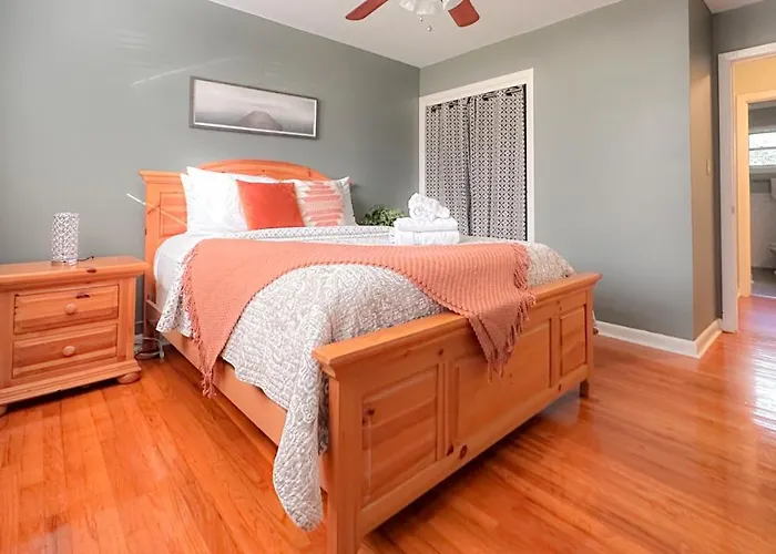 4Br Close To Fsu, Capitol, Hospitals, Free Parking, 1 Gig Wifi