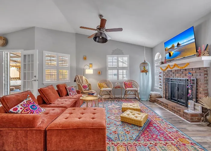 Boho Indian Oasis: 3Bd - Pool - Tranquil Retreat