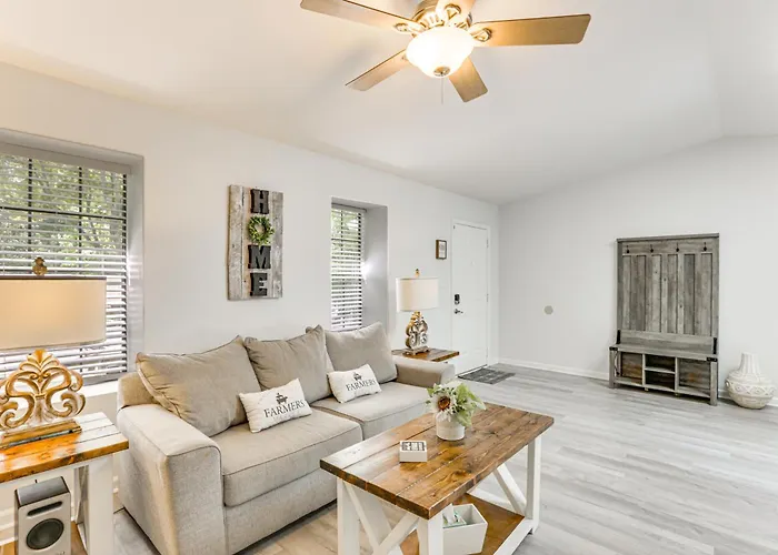 Pet-Friendly Home Near Dtwn Tallahassee!