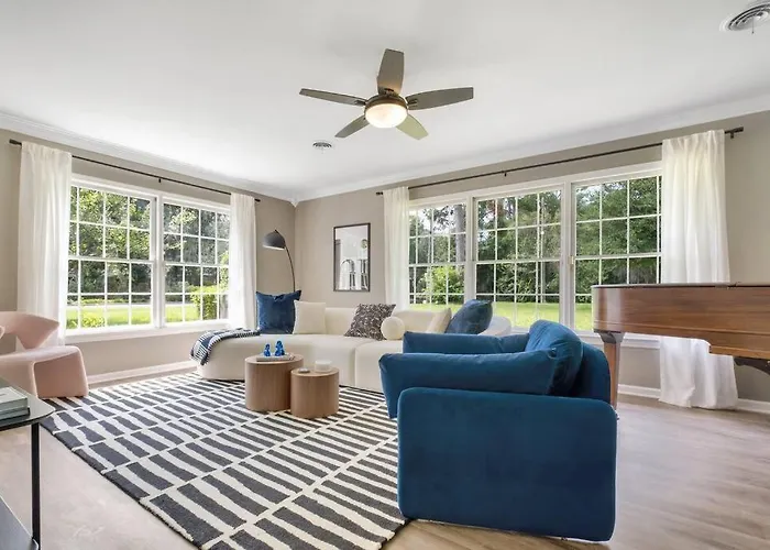 Cozy - Organic Modern - Bungalow - FSU