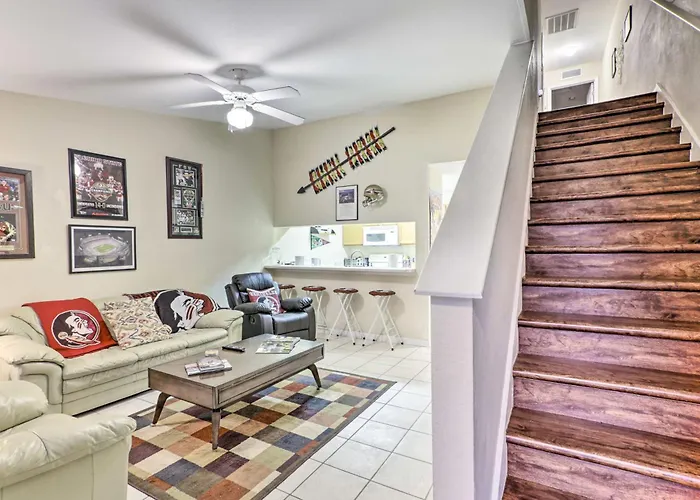 Tallahassee Townhome 4 Mi To College Town!