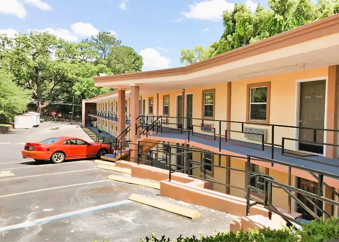 Budgetel Inn&Suites