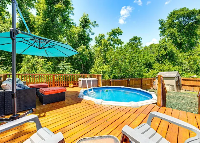 4 Mi To Fsu: Family Home W/ Pool & Yard 75-Inch Tv