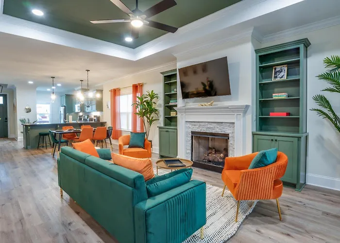 Tally Cozy Craftsman Near Football Parks Lake & Airport