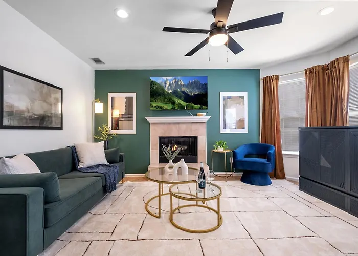 Lakefront 3Bd - Ping Pong, Movie Nights - Near Fsu