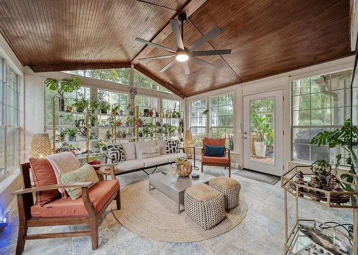 Hummingbird House Plus Epic Game Cottage!
