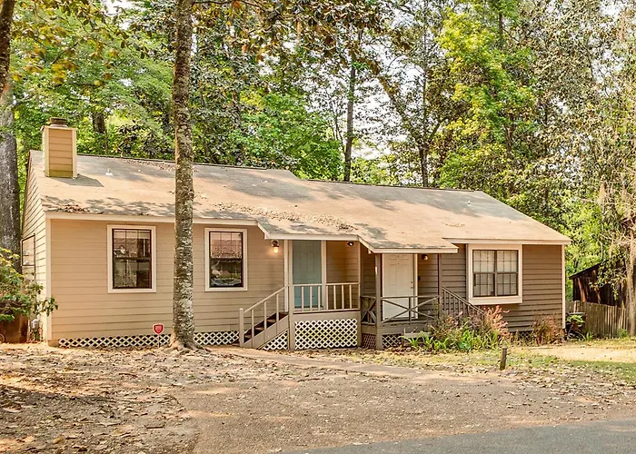 Charming Tallahassee Townhouse ~ 3 Mi To Fsu!