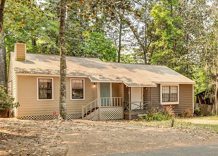 Charming Tallahassee Townhouse ~ 3 Mi To Fsu!