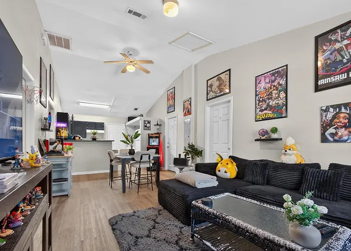 2 Min To Famu 3 King Beds Full Shower Arcade 65In Tv