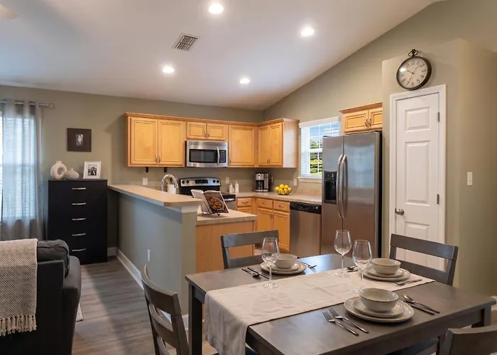 Cozy Convenience Retreat Minutes From Famu,Fsu,L Hospitals, Downtown